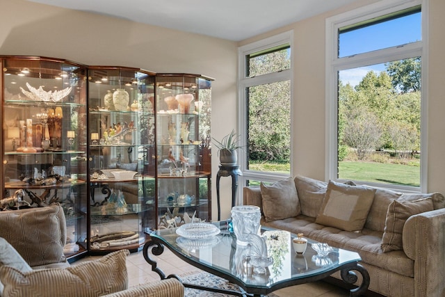 5280 Brookdale Rd, Bloomfield Hills, MI 48304 - view of tiled living room