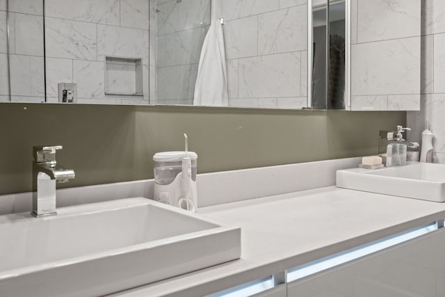 5280 Brookdale Rd, Bloomfield Hills, MI 48304 - bathroom featuring a sink