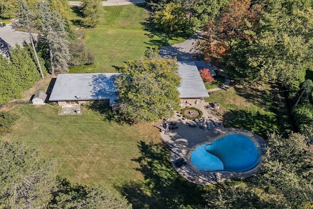 5280 Brookdale Rd, Bloomfield Hills, MI 48304 - view of subject property with a pool