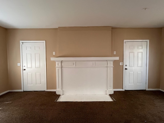 2711 Burlingame St, Detroit, MI 48206 - unfurnished living room featuring carpet and baseboards