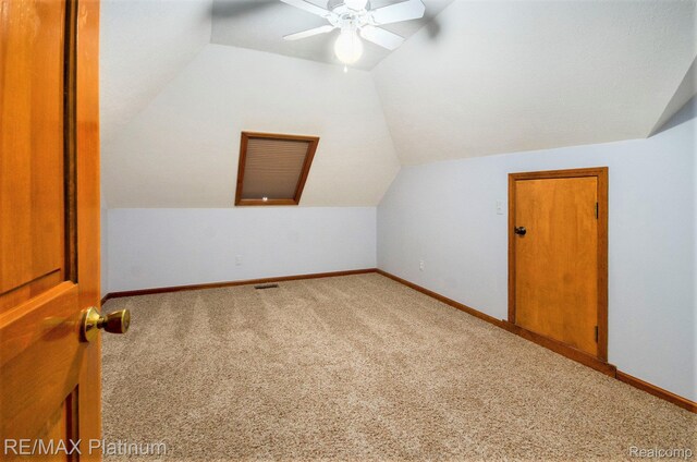 2678 Ore Valley Dr, Hartland, MI 48353 - photo 25