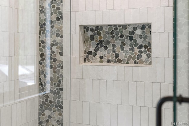 7598 Lake Park Rd, Ira, MI 48023 - bathroom view