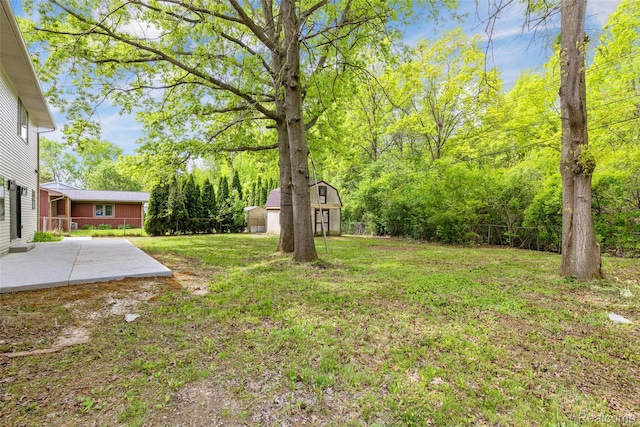 7598 Lake Park Rd, Ira, MI 48023 - view of yard with a patio