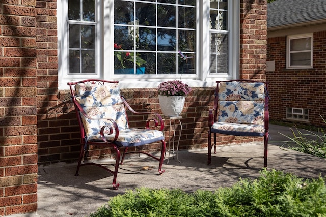 2220 Stanhope St, Grosse Pointe Woods, MI 48236 - view of patio