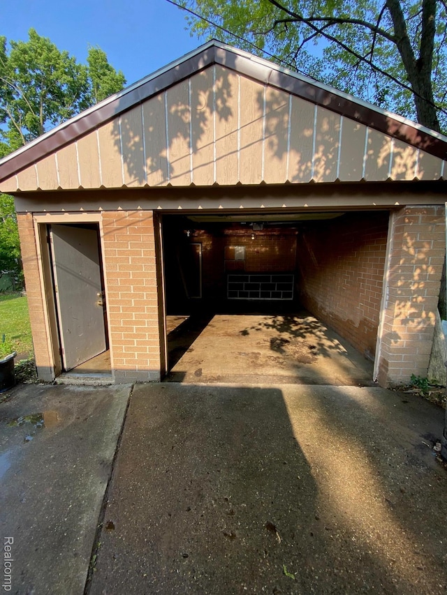 3205 Cheyenne Ave, Flint, MI 48507 - view of detached garage