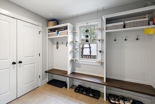 1836 Marywood Dr, Royal Oak, MI 48073 - mudroom featuring tile patterned flooring and baseboards