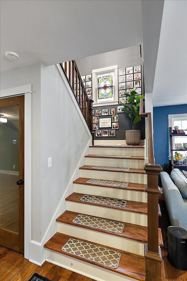 1836 Marywood Dr, Royal Oak, MI 48073 - stairway featuring wood finished floors and baseboards