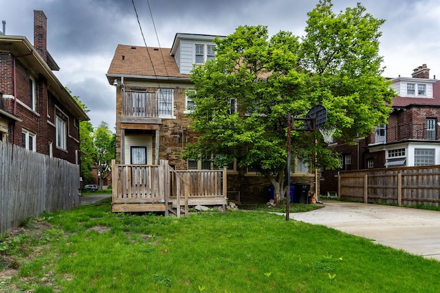 2285 Chicago Blvd, Detroit, MI 48206 - back of property with brick siding