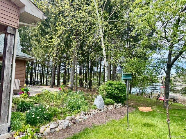 5793 Gark Rd, Attica, MI 48412 - view of yard