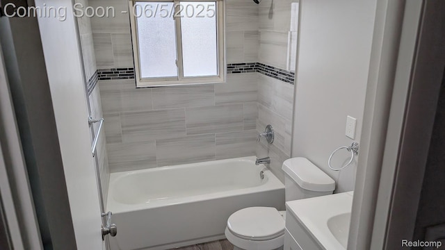 11657 Engleman Rd, Warren, MI 48089 - full bath with toilet, shower / bath combination, and vanity