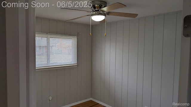 11657 Engleman Rd, Warren, MI 48089 - unfurnished room with ceiling fan and wood finished floors