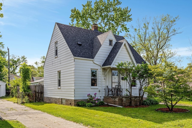 19319 Centralia, Redford, MI 48240 - view of front of home featuring a shingled roof and a chimney
