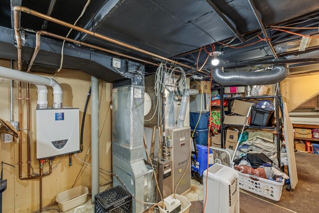 19319 Centralia, Redford, MI 48240 - utility room featuring water heater