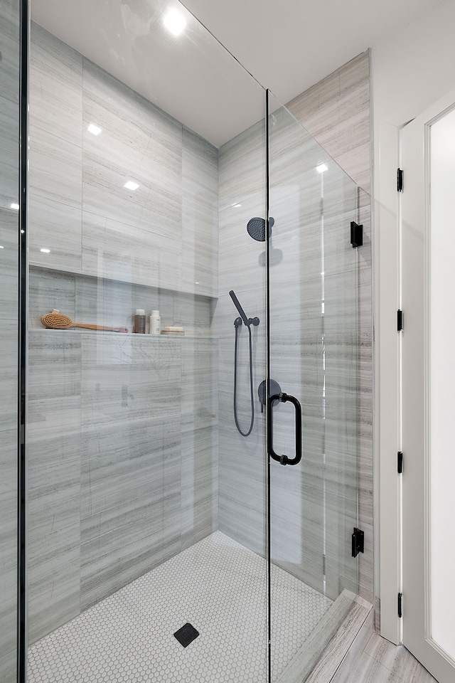 533 E Harrison Ave Unit 20, Royal Oak, MI 48067 - full bath featuring a shower stall
