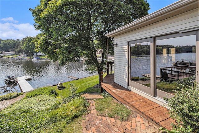 926 Brighton Lake Rd, Brighton, MI 48116 - view of yard featuring a water view