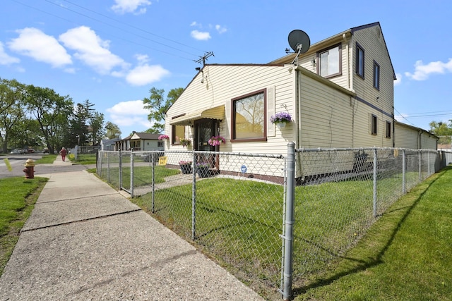 19303 Fenmore St, Detroit, MI 48235 - view of side of property