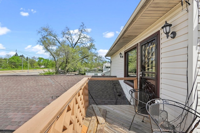 19303 Fenmore St, Detroit, MI 48235 - view of wooden deck
