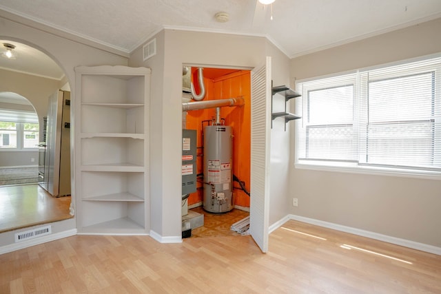 29255 Rymal St, Roseville, MI 48066 - closet with water heater