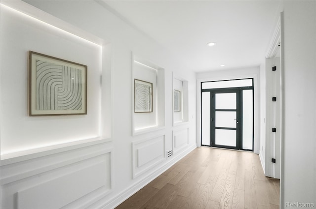 4112 Elmhurst Ave, Royal Oak, MI 48073 - hall with wood finished floors and recessed lighting