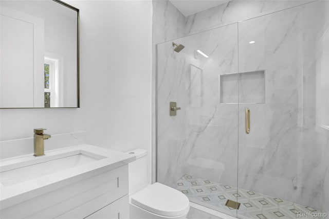 4112 Elmhurst Ave, Royal Oak, MI 48073 - full bath featuring a marble finish shower, toilet, and vanity