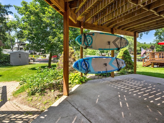 3097 Lansdowne Rd, Waterford, MI 48329 - view of patio
