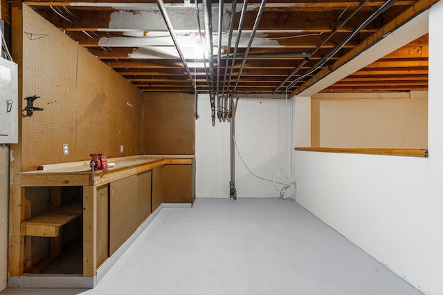 1141 Marquette Ct, Rochester Hills, MI 48307 - unfinished basement featuring a workshop area