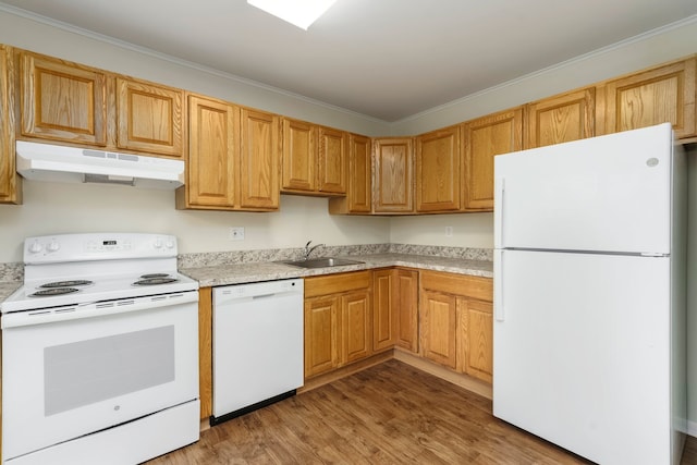 1141 Marquette Ct, Rochester Hills, MI 48307 - kitchen featuring white appliances, under cabinet range hood, a sink, light countertops, and light wood-style floors
