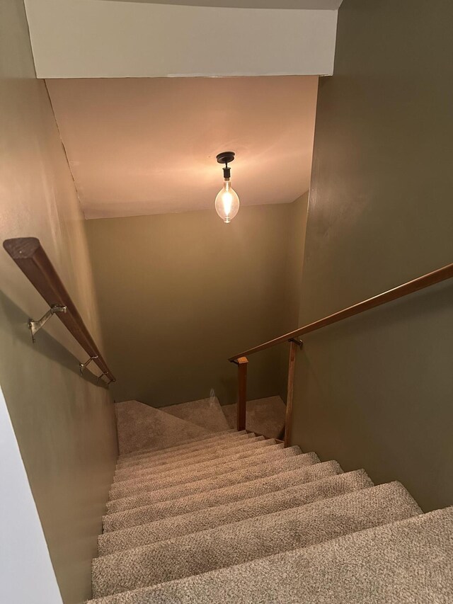 5342 E Fountain Rd, Fountain, MI 49410 - view of stairs