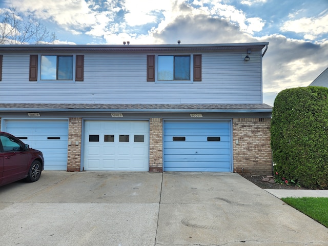 50013 S Jimmy, Chesterfield, MI 48047 - garage with driveway