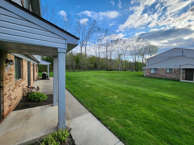 50013 S Jimmy, Chesterfield, MI 48047 - view of green lawn with a patio