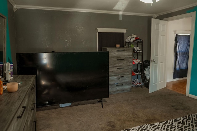 109 E 5th St, Shelby, MI 49455 - bedroom with crown molding and carpet flooring