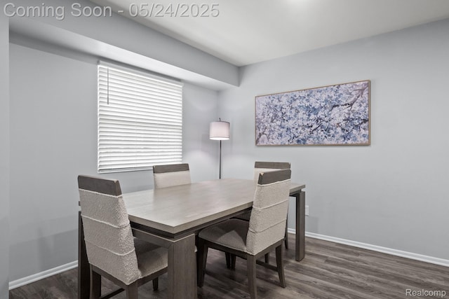508 Chamberlain St Unit 8, Flushing, MI 48433 - dining room with wood finished floors and baseboards