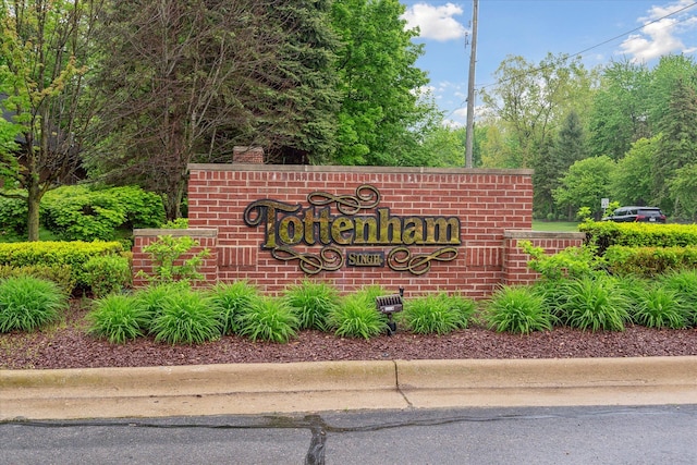 42259 White Hart Blvd, Canton, MI 48188 - view of community / neighborhood sign