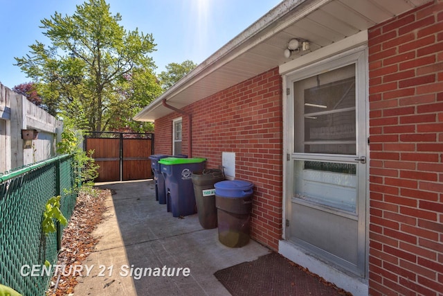 1415 Coolidge Ave, Saginaw, MI 48638 - view of patio / terrace with fence