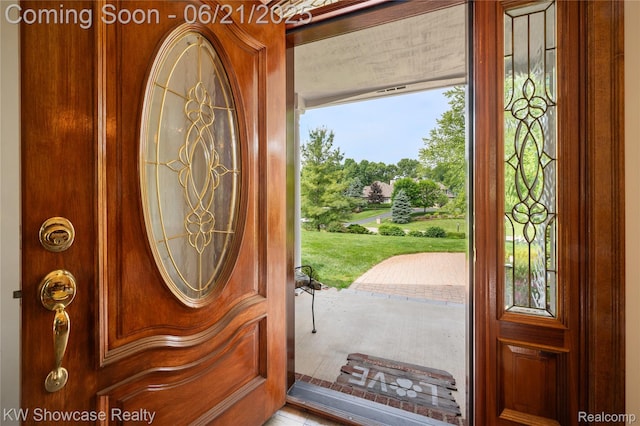 2449 Woodvale Trl, Brighton, MI 48114 - view of entrance foyer