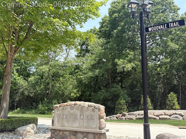 2449 Woodvale Trl, Brighton, MI 48114 - view of community / neighborhood sign