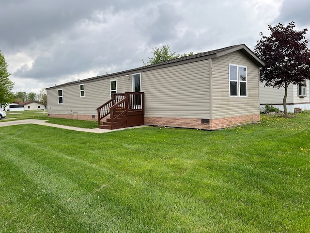 4085 Mapleview Ct E, Brown City, MI 48416 - back of property featuring crawl space and a yard
