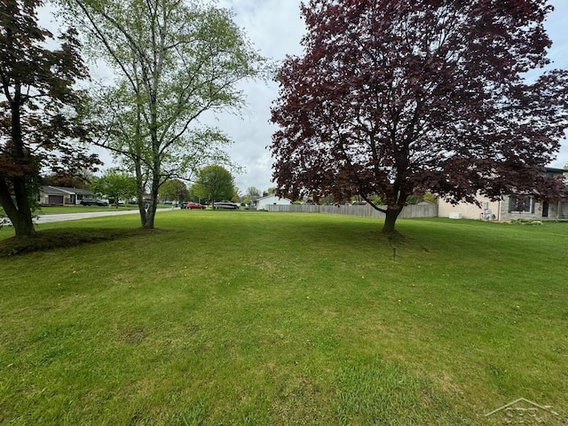 3425 Bramble Dr, Saginaw, MI 48603