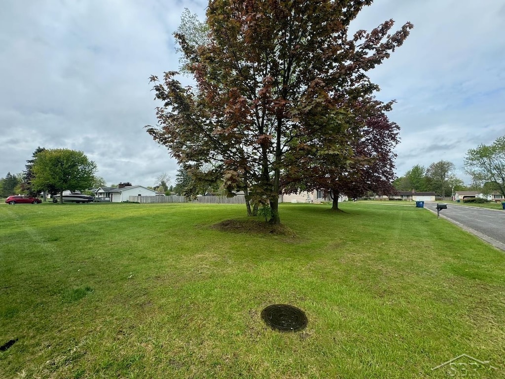 3425 Bramble Dr, Saginaw, MI 48603