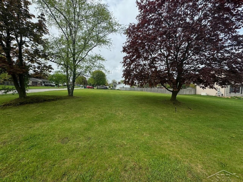 3425 Bramble Dr, Saginaw, MI 48603