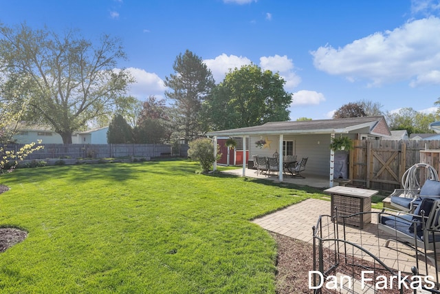 view of yard with a patio area