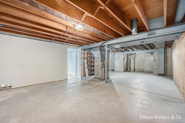 1657 W Kentview Dr NE, Grand Rapids, MI 49505 - unfinished below grade area with heating unit