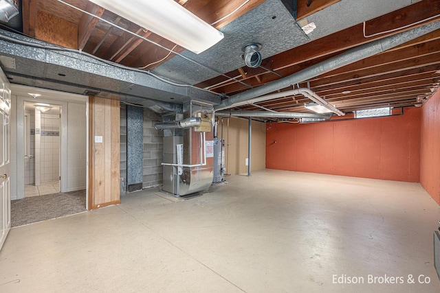 1657 W Kentview Dr NE, Grand Rapids, MI 49505 - basement with gas water heater and heating unit
