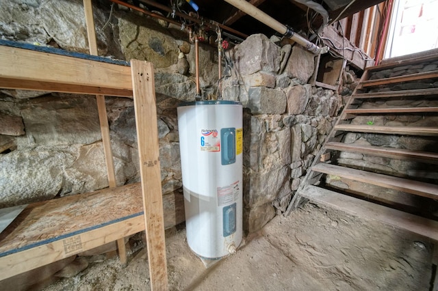 443 S Jackson St, Hanover, MI 49241 - basement with water heater