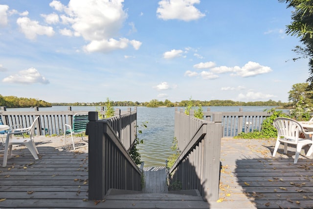 9601 Bayview Dr # 301, Ypsilanti, MI 48197 - wooden terrace featuring a water view