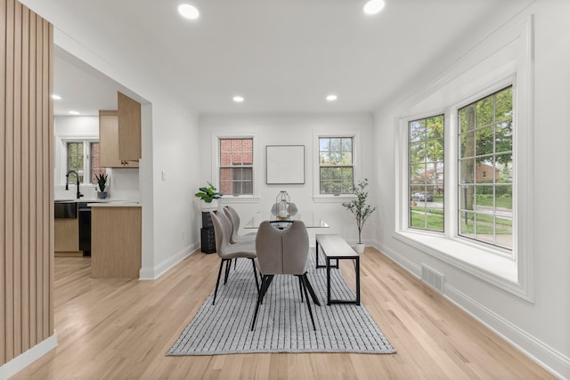 21984 Wildwood St, Dearborn, MI 48128 - dining room with baseboards, light wood-type flooring, and recessed lighting