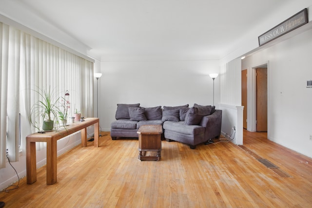 29660 Avondale St, Inkster, MI 48141 - living area featuring light wood finished floors