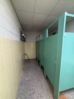 2251 W Jackson Rd, Hart, MI 49420 - view of hallway