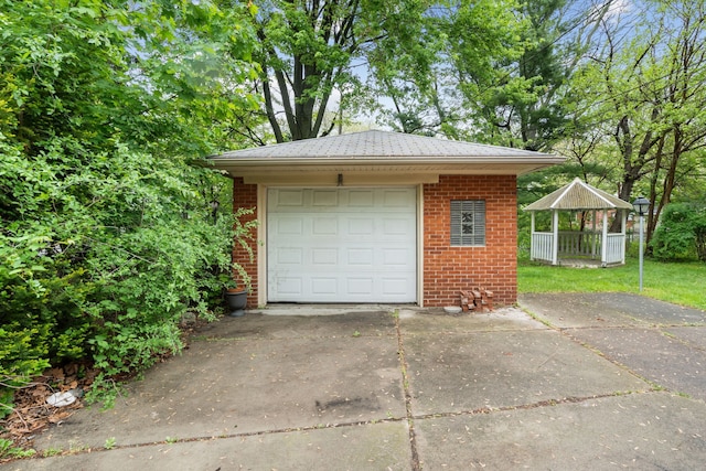 detached garage with driveway