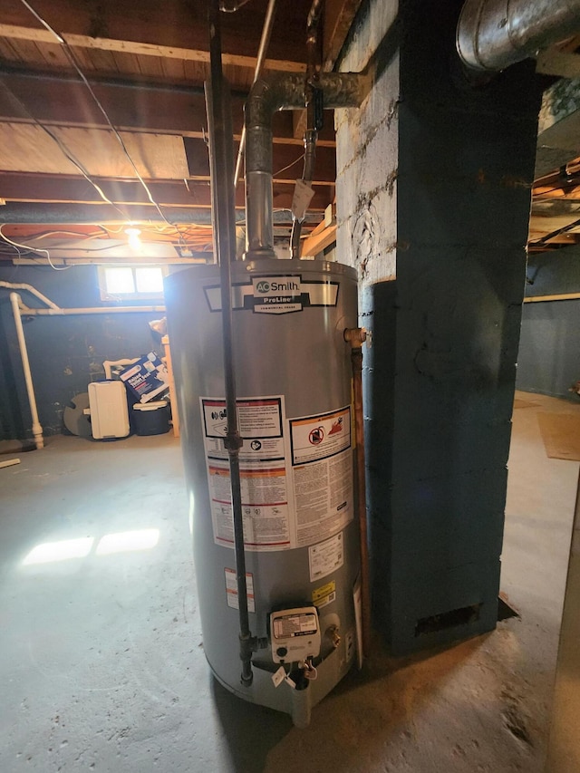 3034 Royalton Heights Rd, Saint Joseph, MI 49085 - utility room featuring water heater